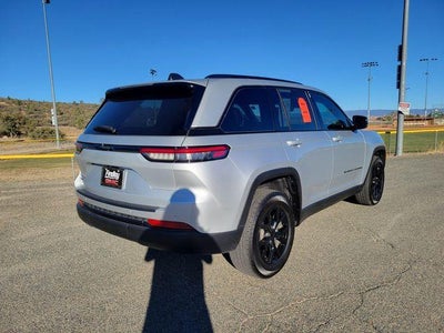 2024 Jeep Grand Cherokee Altitude