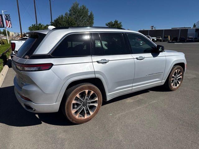 2022 Jeep Grand Cherokee 4xe Overland 4x4