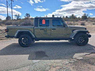 2025 Jeep Gladiator Nighthawk