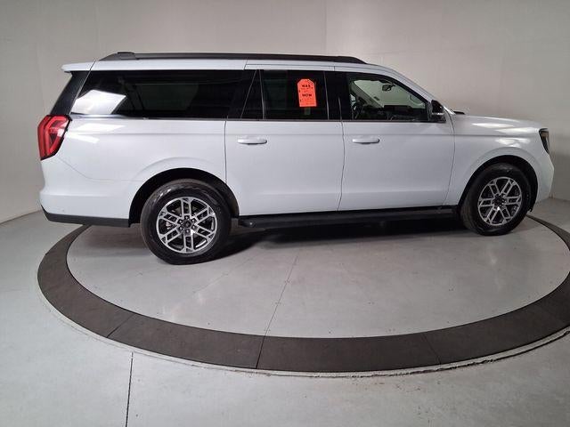 2025 Ford Expedition Active - Photo 3