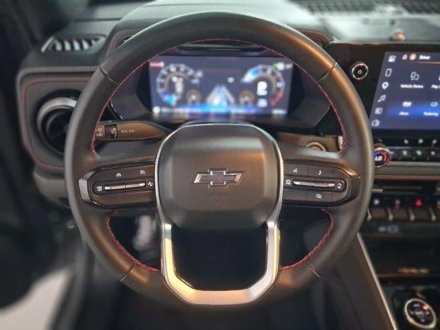 2025 Chevrolet Colorado Z71 - Photo 18