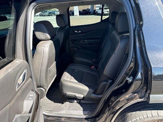 2022 GMC Acadia AT4