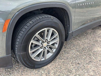 2023 Chevrolet Traverse LT Cloth