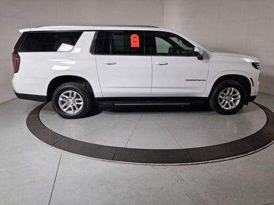 2025 Chevrolet Suburban LT