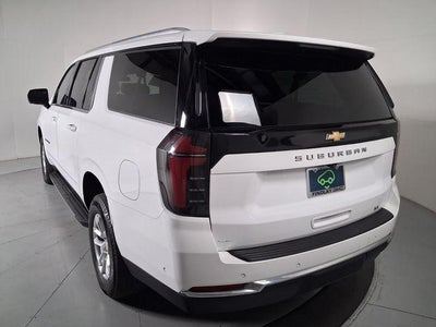 2025 Chevrolet Suburban LT