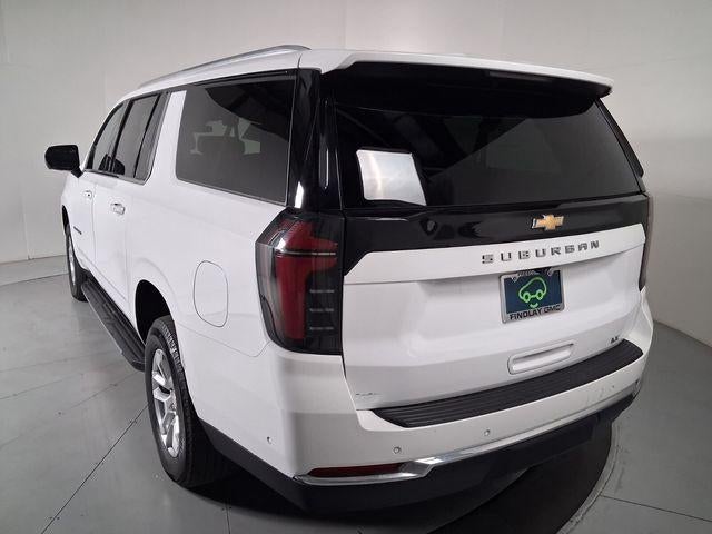 2025 Chevrolet Suburban LT