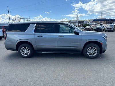 2023 Chevrolet Suburban LT