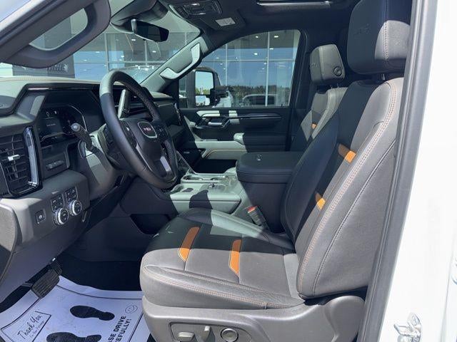 2025 GMC Sierra 3500 HD AT4