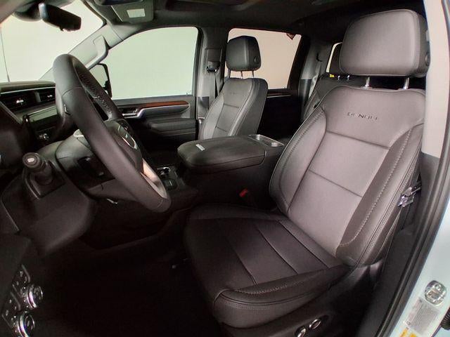 2026 GMC Sierra 3500HD Denali - Photo 10