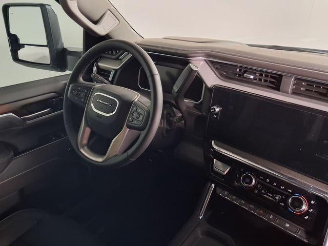 2026 GMC Sierra 3500HD Denali - Photo 18
