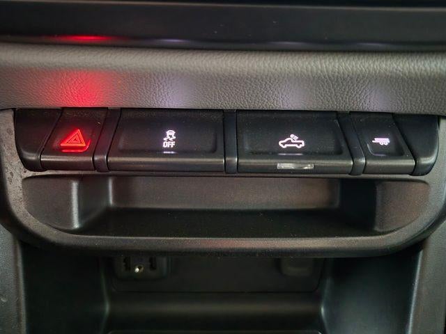 2022 GMC Canyon Elevation Standard