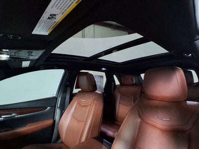 2025 Cadillac XT5 Sport