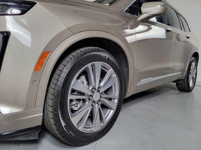 2022 Cadillac XT6 Premium Luxury