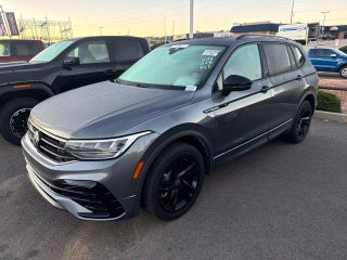 2023 Volkswagen Tiguan SE R-Line Black