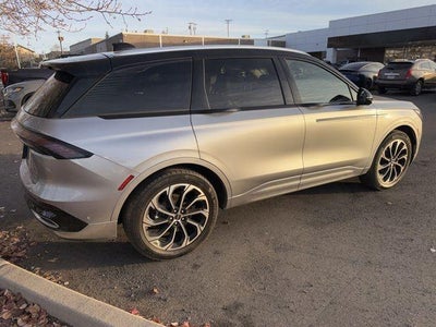 2024 Lincoln Nautilus Reserve