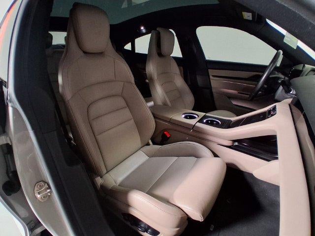 2024 Porsche Taycan Base - Photo 16