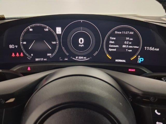 2024 Porsche Taycan Base - Photo 20