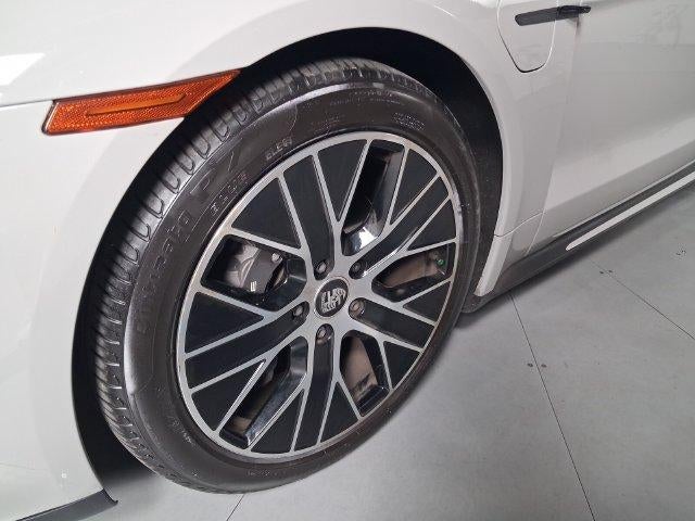 2024 Porsche Taycan Base - Photo 9