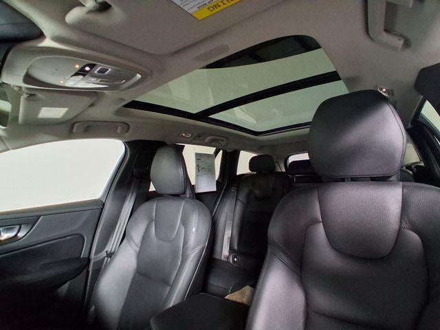 2025 Volvo V60 Cross Country Plus, B5 AWD Gas (mild hybrid)