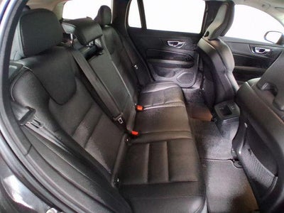 2025 Volvo V60 Cross Country Plus, B5 AWD Gas (mild hybrid)