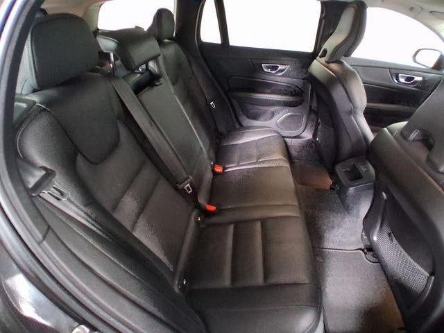 2025 Volvo V60 Cross Country Plus, B5 AWD Gas (mild hybrid)